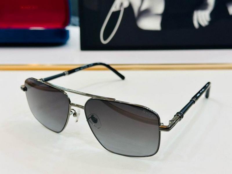 Gucci Sunglasses 869